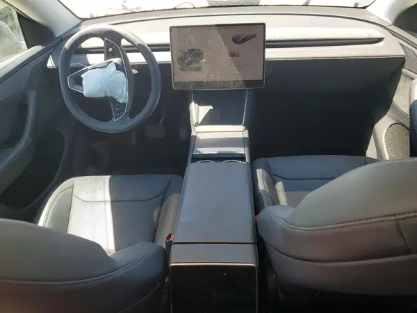 7SAYGDEE0TF328067 2026 TESLA MODEL Y - Image 8