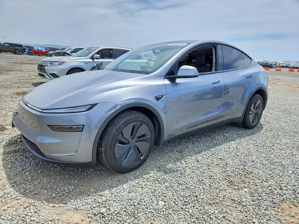 7SAYGDEE0TF330191 2026 TESLA MODEL Y - Image 1