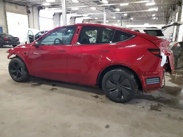 7SAYGDEE0TF338047 2026 TESLA MODEL Y - Image 2