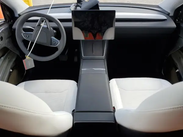 7SAYGDEE0TF338937 2026 TESLA MODEL Y - Image 8
