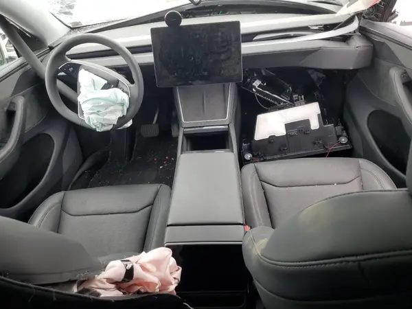 7SAYGDEE0TF342079 2026 TESLA MODEL Y - Image 8