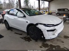 7SAYGDEE0TF348187 2026 TESLA MODEL Y