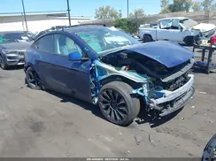 7SAYGDEE0TF350814 2026 TESLA MODEL Y