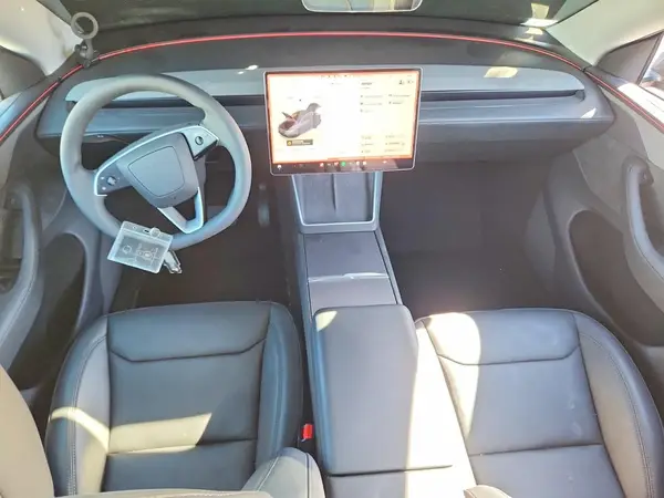 7SAYGDEE0TF361327 2026 TESLA MODEL Y - Image 8