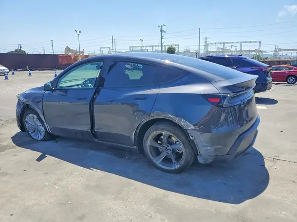 7SAYGDEE0TF364342 2026 TESLA MODEL Y - Image 2