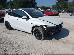 7SAYGDEE0TF365183 2026 TESLA MODEL Y