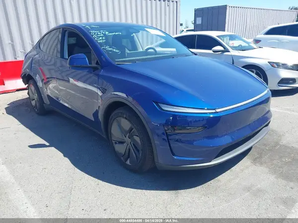 7SAYGDEE0TF369007 2026 TESLA MODEL Y - Image 1