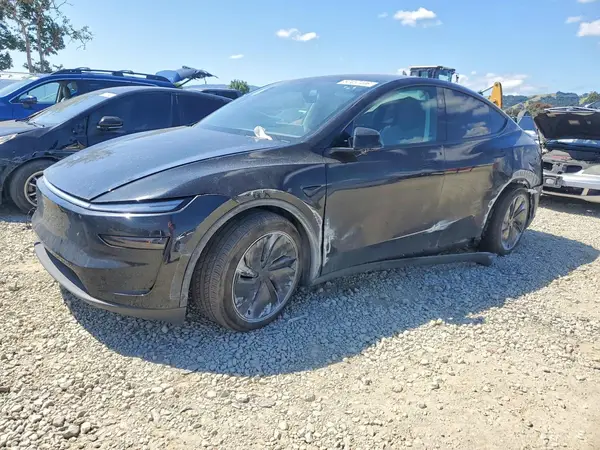 7SAYGDEE0TF370903 2026 TESLA MODEL Y - Image 1