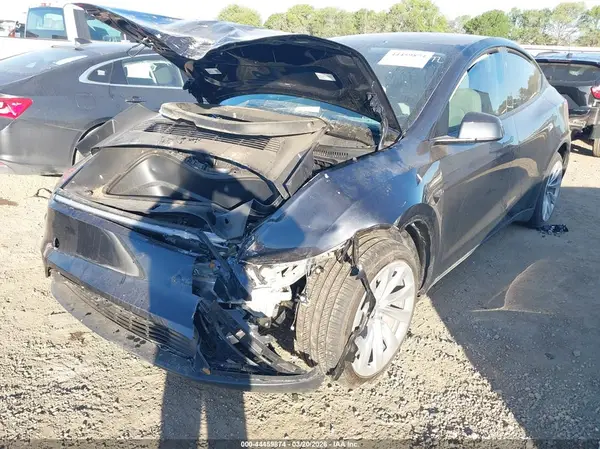7SAYGDEE0TF372229 2026 TESLA MODEL Y - Image 2