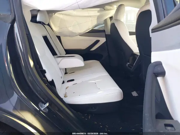 7SAYGDEE0TF372229 2026 TESLA MODEL Y - Image 8
