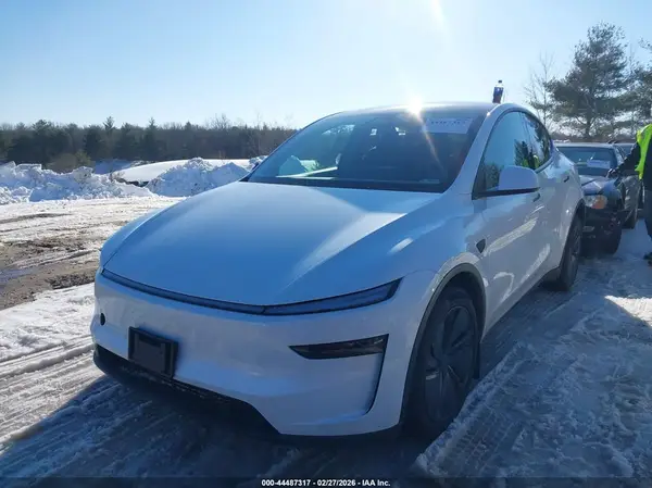 7SAYGDEE0TF374031 2026 TESLA MODEL Y - Image 2
