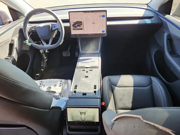 7SAYGDEE0TF375809 2026 TESLA MODEL Y - Image 8