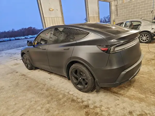7SAYGDEE0TF379181 2026 TESLA MODEL Y - Image 2