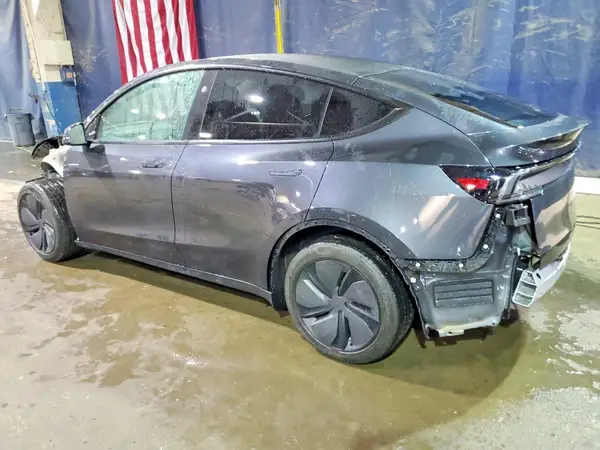 7SAYGDEE0TF395865 2026 TESLA MODEL Y - Image 2