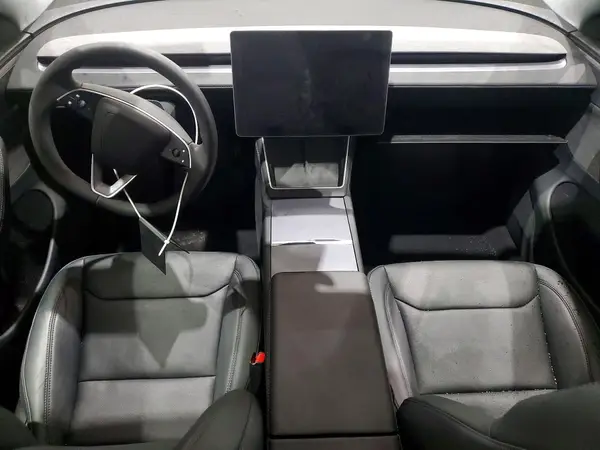 7SAYGDEE0TF422224 2026 TESLA MODEL Y - Image 8