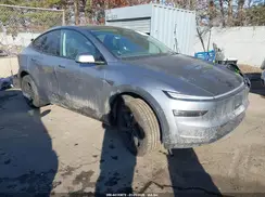 7SAYGDEE0TF446250 2026 TESLA MODEL Y