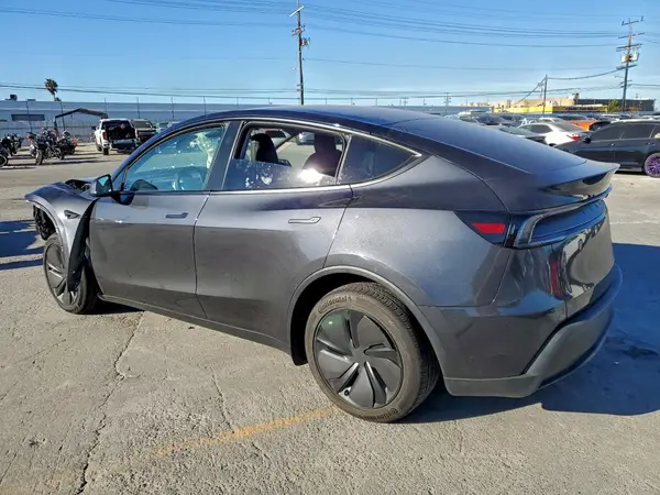 7SAYGDEE0TF457636 2026 TESLA MODEL Y - Image 2