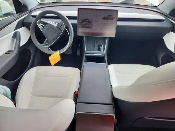 7SAYGDEE0TF551113 2026 TESLA MODEL Y - Image 8