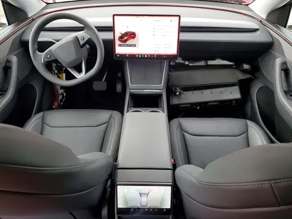 7SAYGDEE0TF551693 2026 TESLA MODEL Y - Image 8