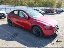 7SAYGDEE0TF556280 2026 TESLA MODEL Y