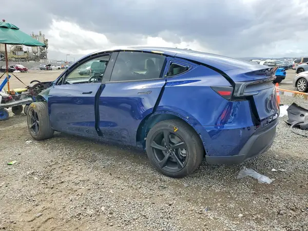 7SAYGDEE0TF564105 2026 TESLA MODEL Y - Image 2