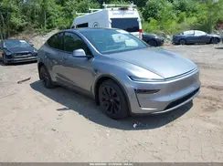 7SAYGDEE0TF579509 2026 TESLA MODEL Y