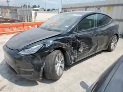 7SAYGDEE1NA003881 2022 TESLA MODEL Y