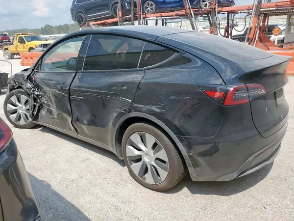 7SAYGDEE1NA003881 2022 TESLA MODEL Y - Image 2