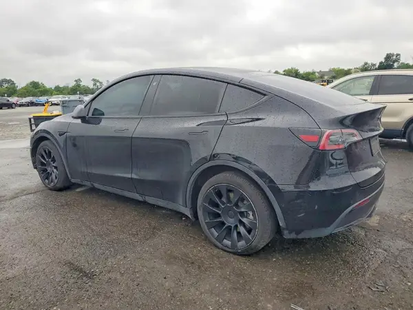 7SAYGDEE1NA006618 2022 TESLA MODEL Y - Image 2