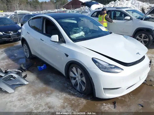 7SAYGDEE1NA013066 2022 TESLA MODEL Y - Image 1