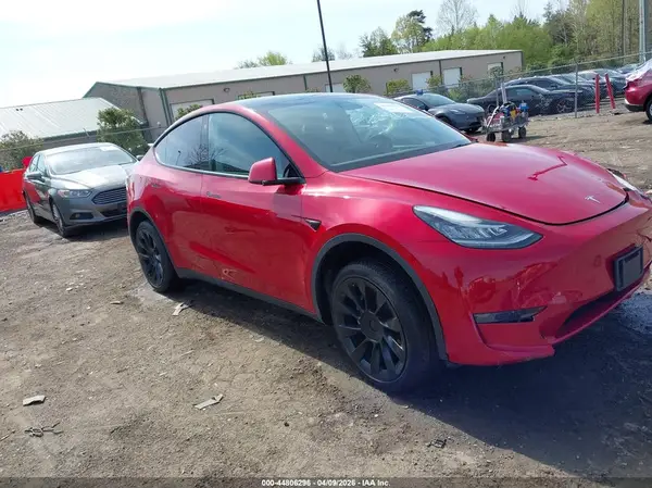 7SAYGDEE1NA014153 2022 TESLA MODEL Y - Image 1
