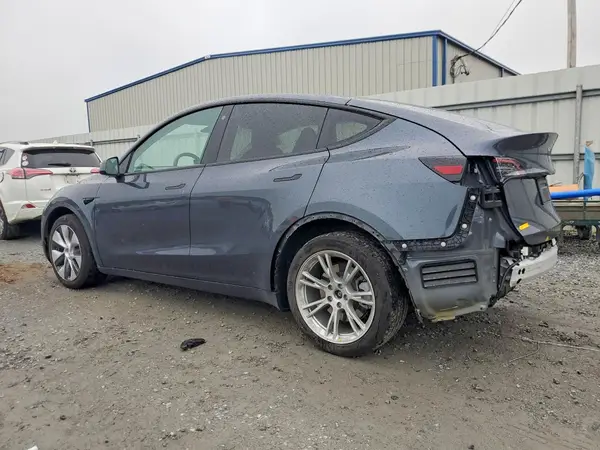 7SAYGDEE1NA015450 2022 TESLA MODEL Y - Image 2