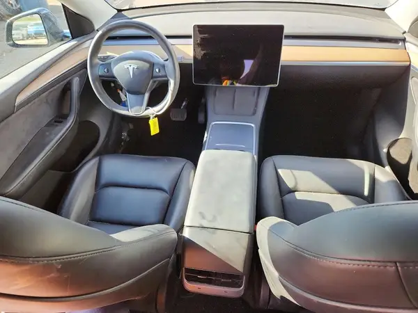 7SAYGDEE1NA018008 2022 TESLA MODEL Y - Image 8