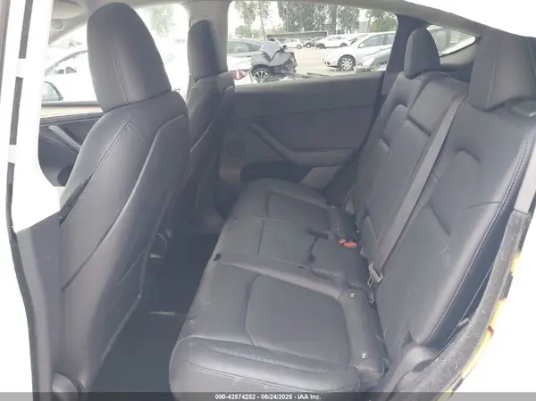 7SAYGDEE1NA021054 2022 TESLA MODEL Y - Image 8