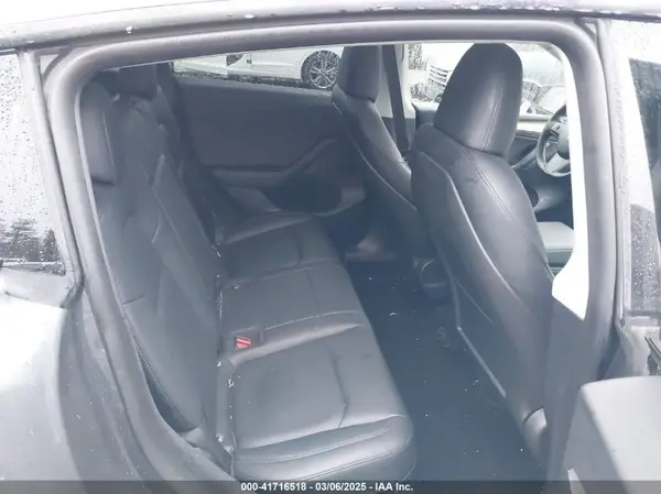 7SAYGDEE1NA021734 2022 TESLA MODEL Y - Image 8