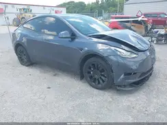 7SAYGDEE1NF306954 2022 TESLA MODEL Y