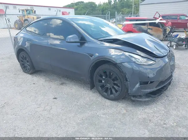 7SAYGDEE1NF306954 2022 TESLA MODEL Y - Image 1