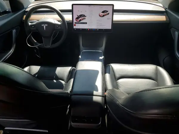 7SAYGDEE1NF307103 2022 TESLA MODEL Y - Image 8