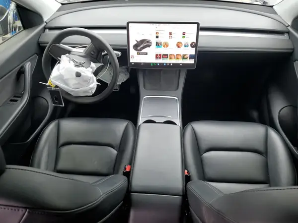 7SAYGDEE1NF307764 2022 TESLA MODEL Y - Image 8