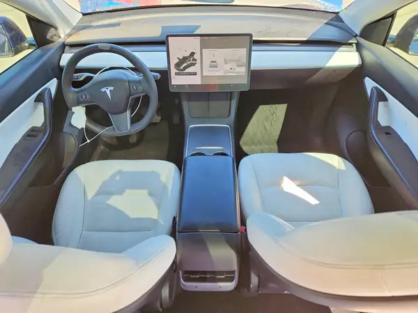 7SAYGDEE1NF310308 2022 TESLA MODEL Y - Image 8