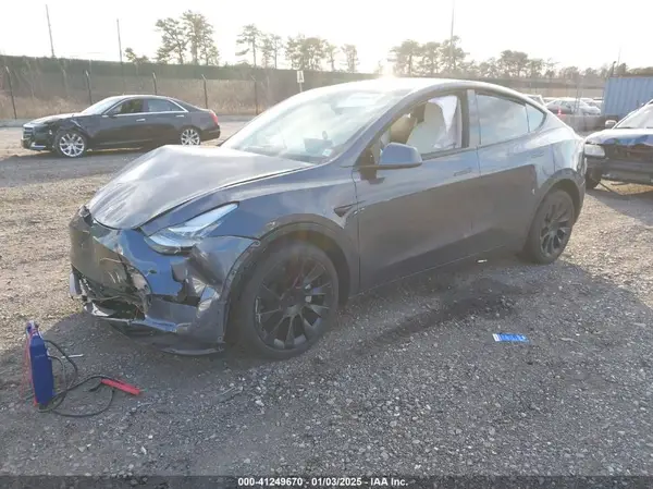 7SAYGDEE1NF317968 2022 TESLA MODEL Y - Image 2