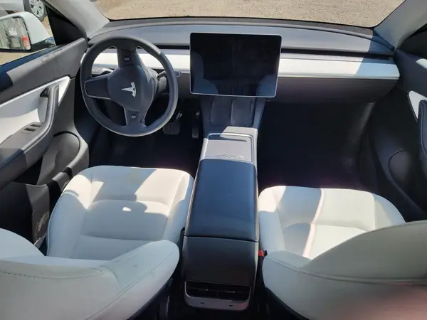 7SAYGDEE1NF320448 2022 TESLA MODEL Y - Image 8