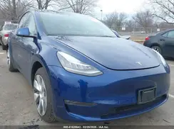 7SAYGDEE1NF329909 2022 TESLA MODEL Y