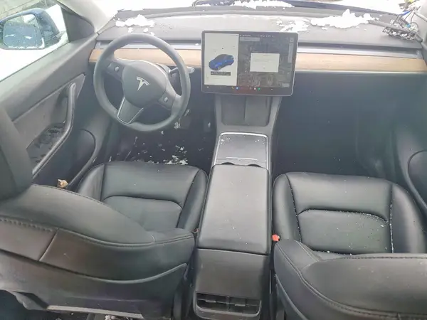 7SAYGDEE1NF331790 2022 TESLA MODEL Y - Image 8