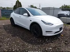 7SAYGDEE1NF332650 2022 TESLA MODEL Y