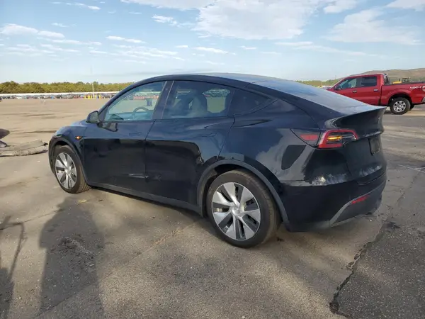 7SAYGDEE1NF339632 2022 TESLA MODEL Y - Image 2