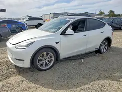 7SAYGDEE1NF345432 2022 TESLA MODEL Y