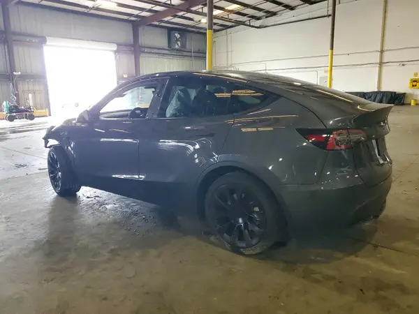 7SAYGDEE1NF351215 2022 TESLA MODEL Y - Image 2