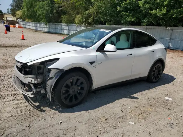 7SAYGDEE1NF354633 2022 TESLA MODEL Y - Image 1