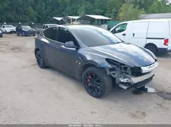 7SAYGDEE1NF377894 2022 TESLA MODEL Y